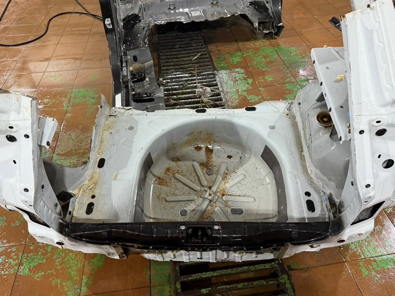 Ниша запасного колеса