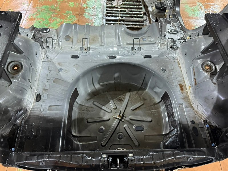 Ниша запасного колеса