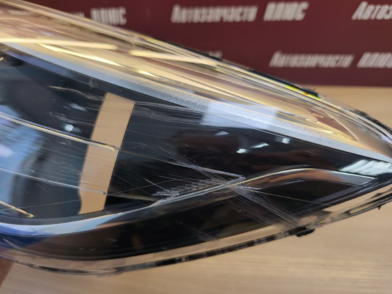 Стекло фары