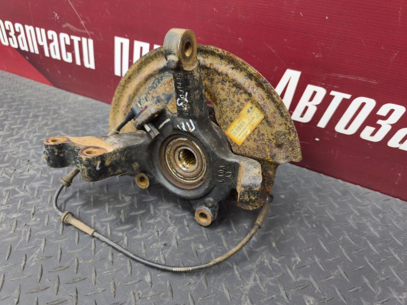 Кулак поворотный