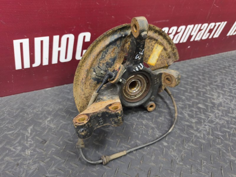 Кулак поворотный