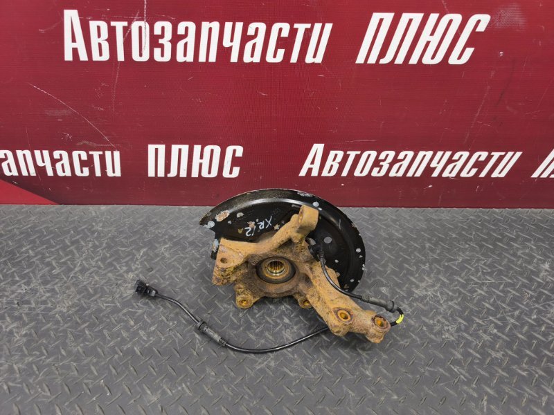 Кулак поворотный