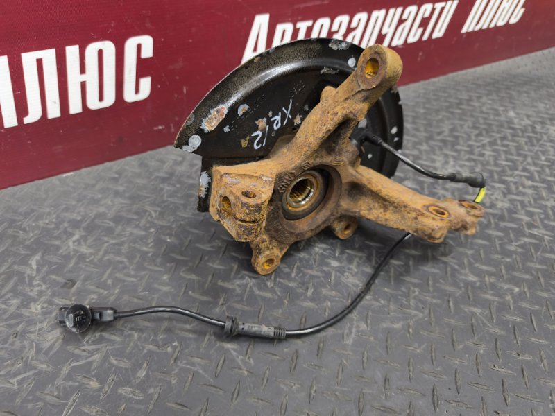 Кулак поворотный