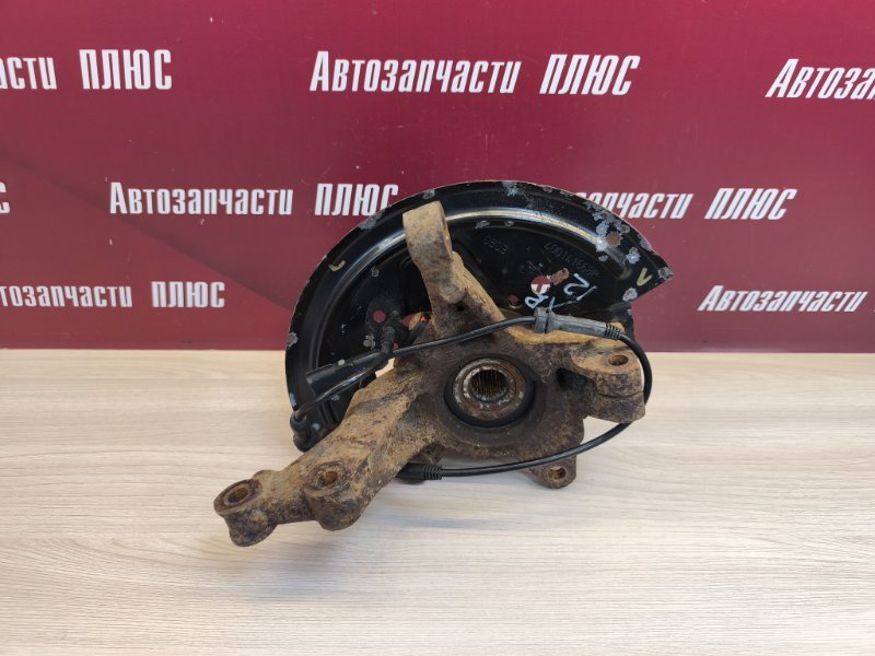 Кулак поворотный