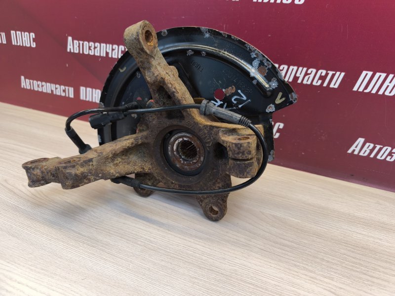 Кулак поворотный