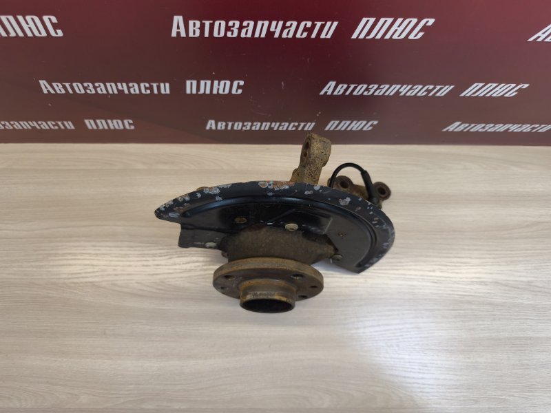 Кулак поворотный