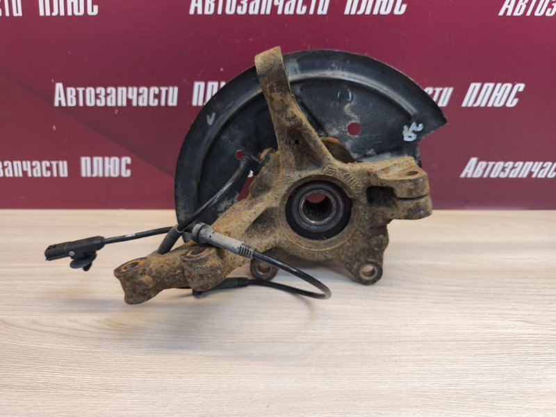 Кулак поворотный