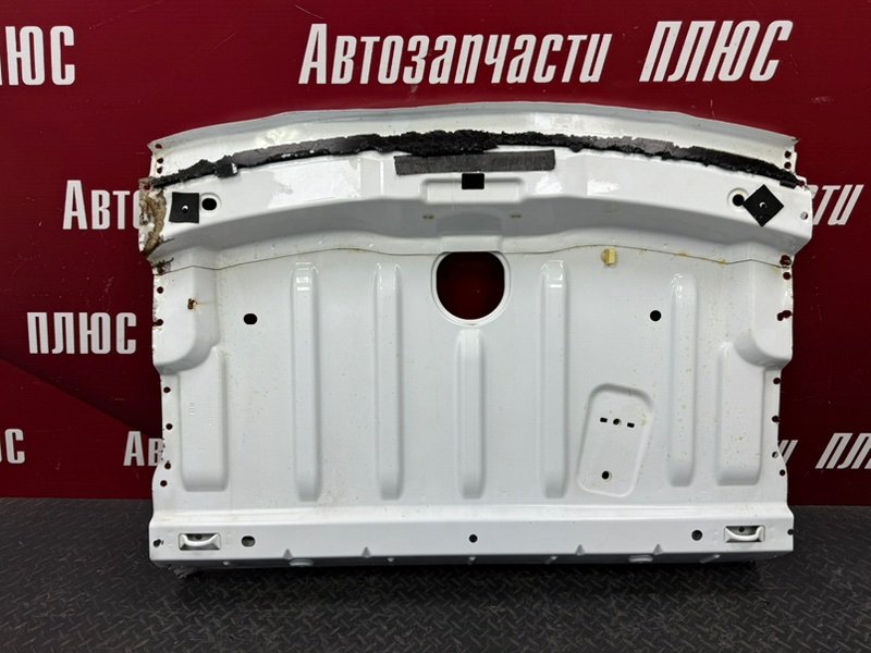 Задняя полка