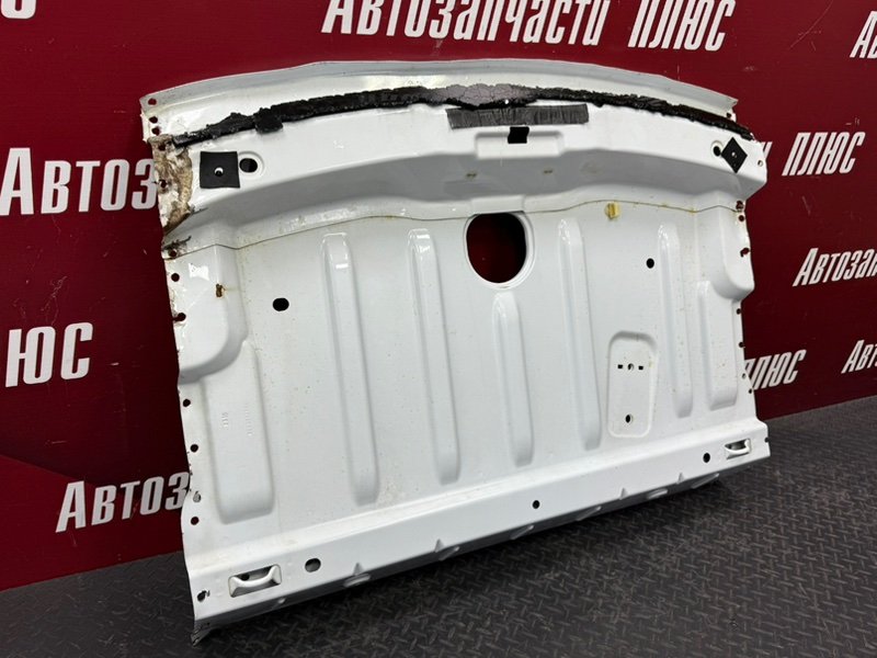 Задняя полка