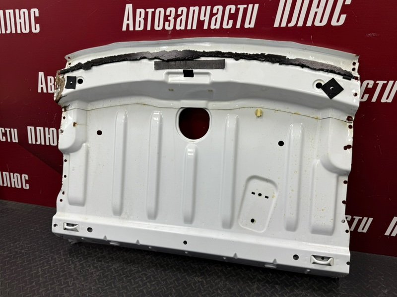 Задняя полка