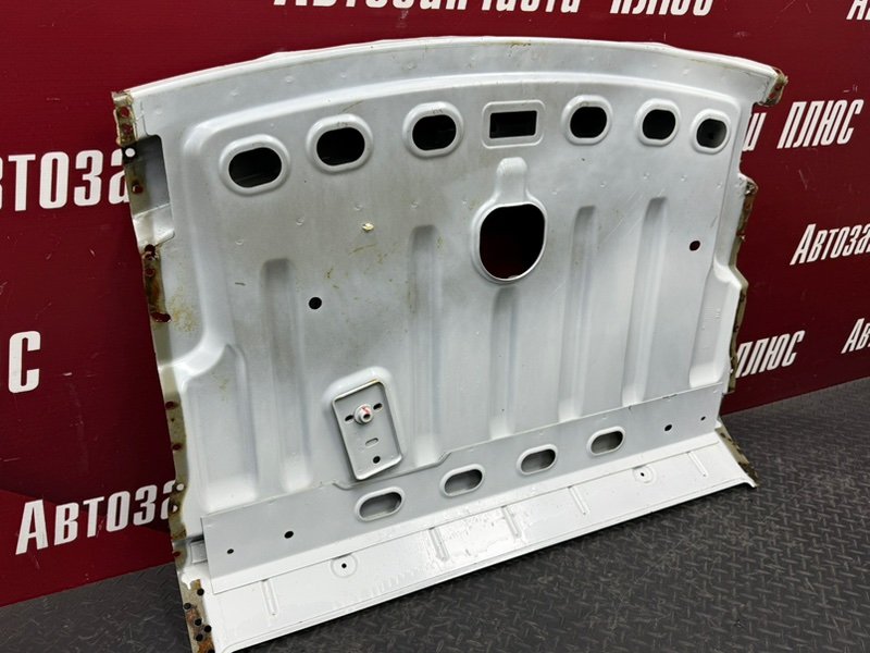 Задняя полка