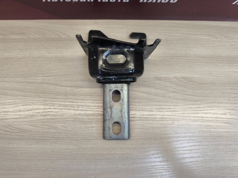 Опора двигателя