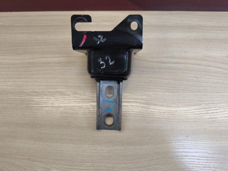 Опора двигателя