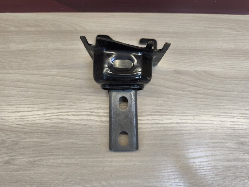 Опора двигателя