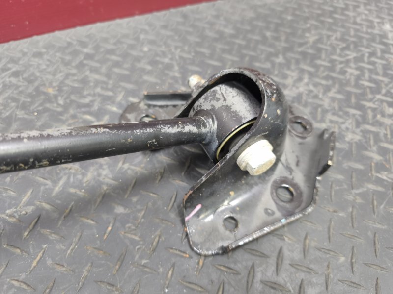 Тяга поперечная