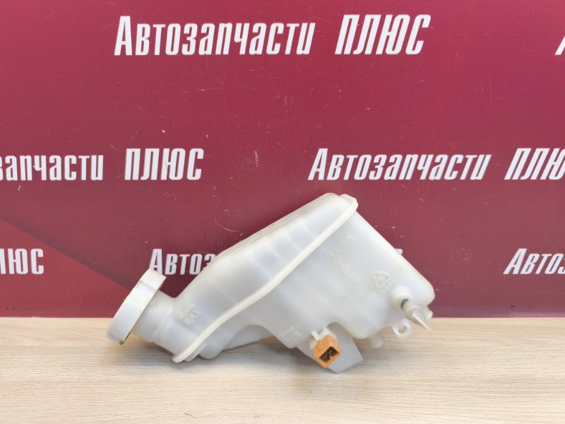 Бачок главного тормозного цилиндра