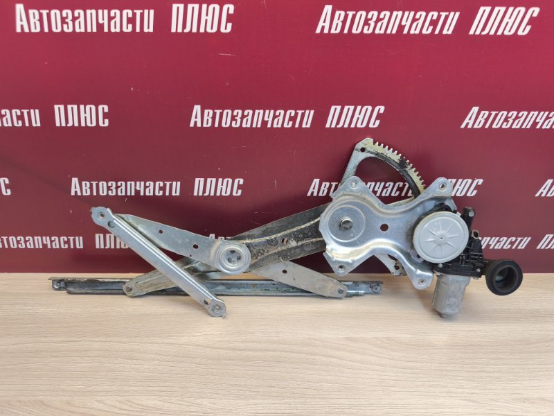 Стеклоподъемник    двери