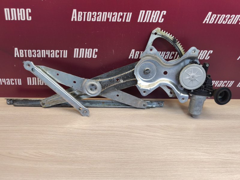 Стеклоподъемник    двери