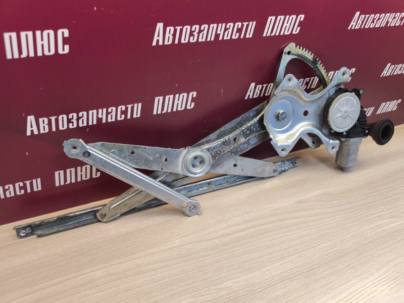 Стеклоподъемник    двери