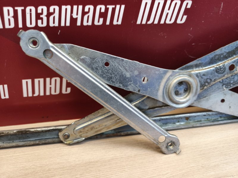 Стеклоподъемник    двери