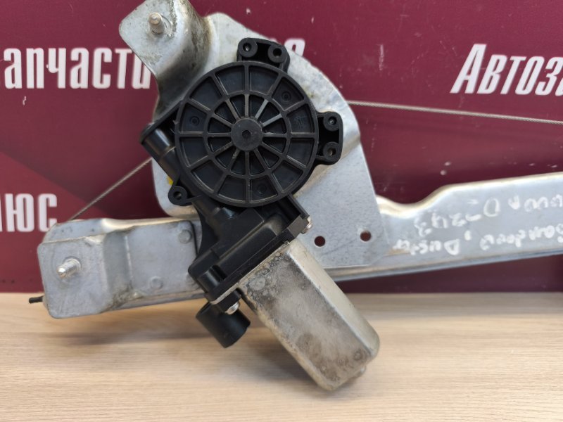 Стеклоподъемник    двери