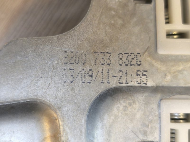 Стеклоподъемник    двери