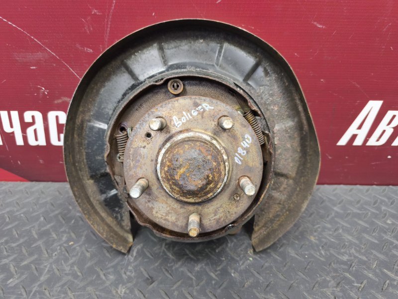 Кулак в сборе