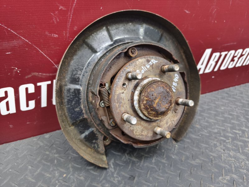 Кулак в сборе