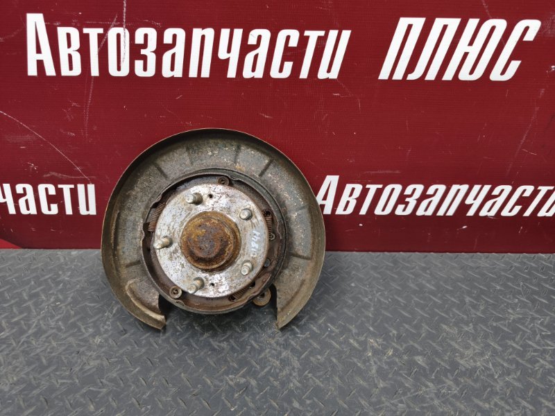 Кулак в сборе