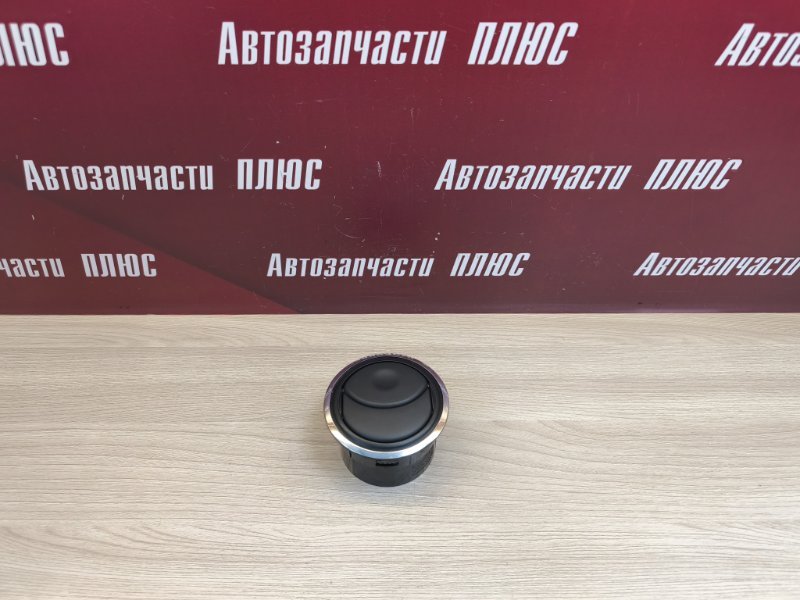 Воздушный дефлектор салона