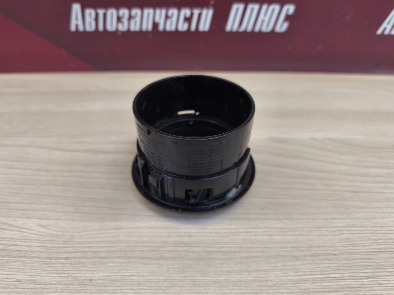 Воздушный дефлектор салона