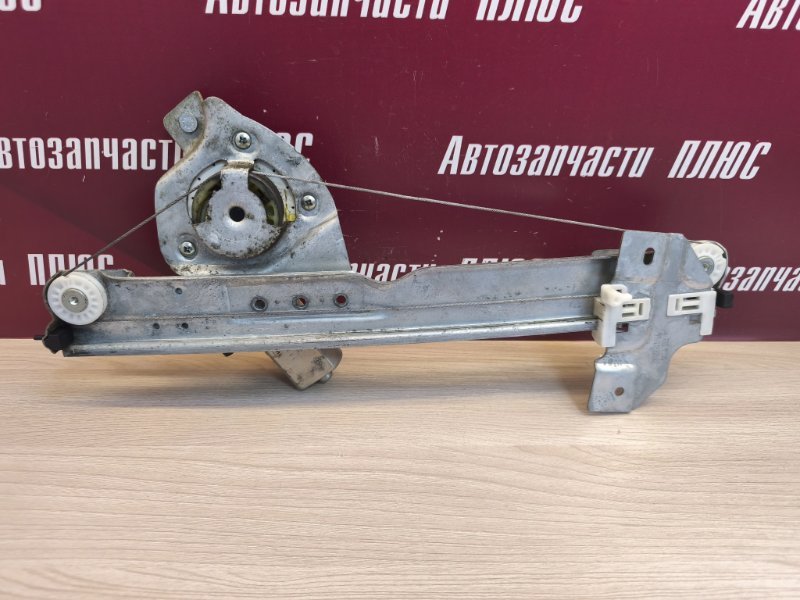 Стеклоподъемник    двери