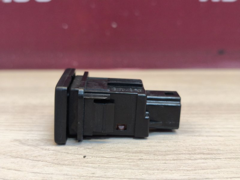 Кнопка омывателя фар