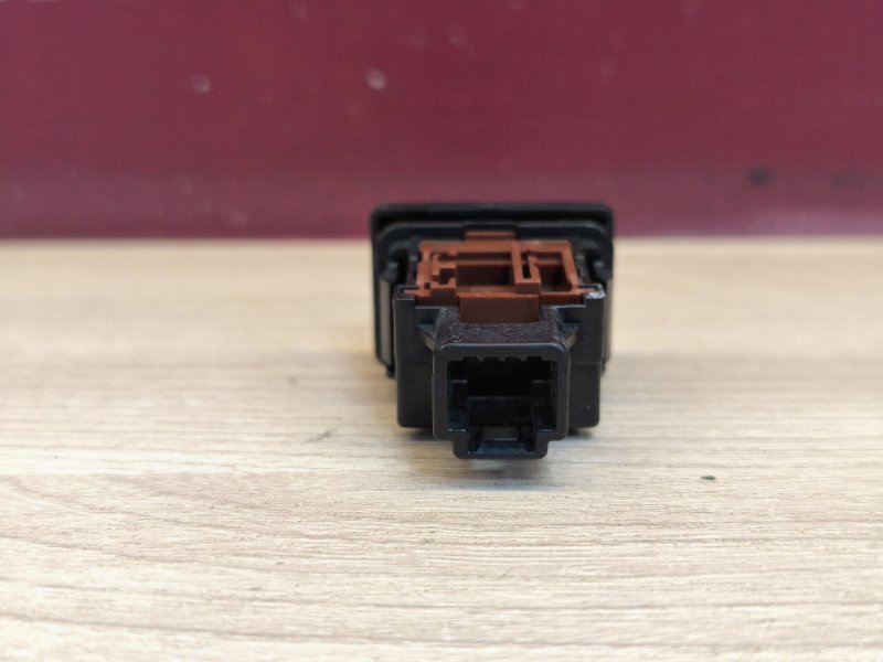 Кнопка омывателя фар