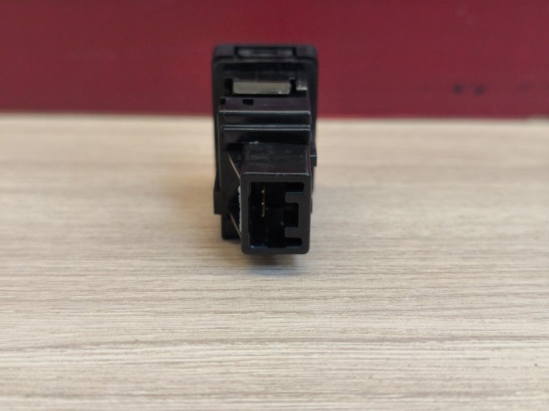 Кнопка корректора фар