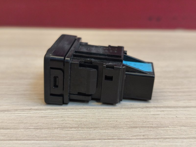 Кнопка корректора фар