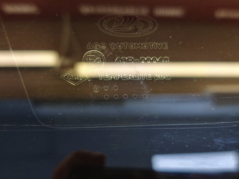 Форточка кузова