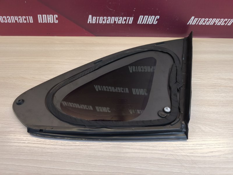 Форточка кузова