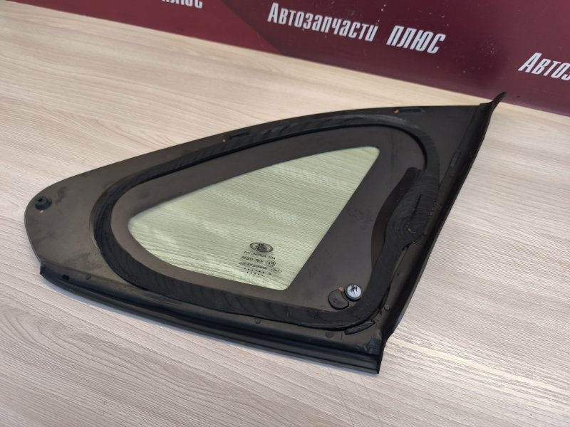 Форточка кузова