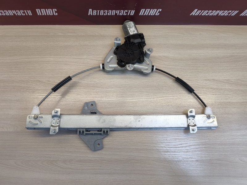 Стеклоподъемник    двери