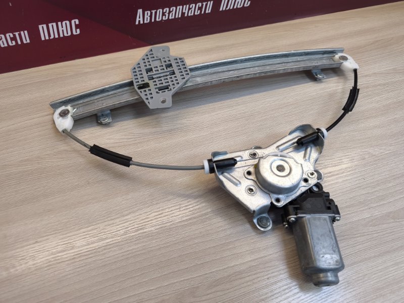 Стеклоподъемник    двери