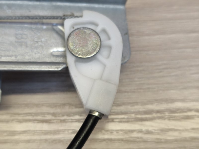 Стеклоподъемник    двери