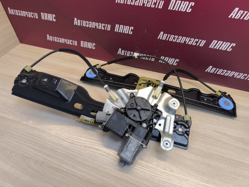 Стеклоподъемник    двери