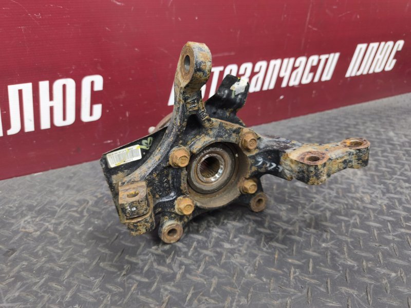 Кулак поворотный