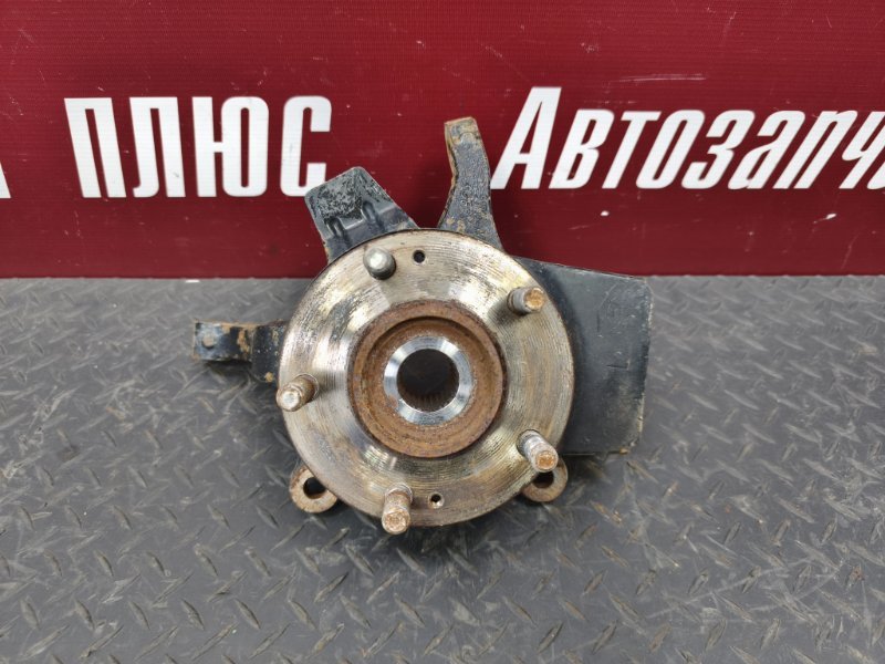 Кулак поворотный