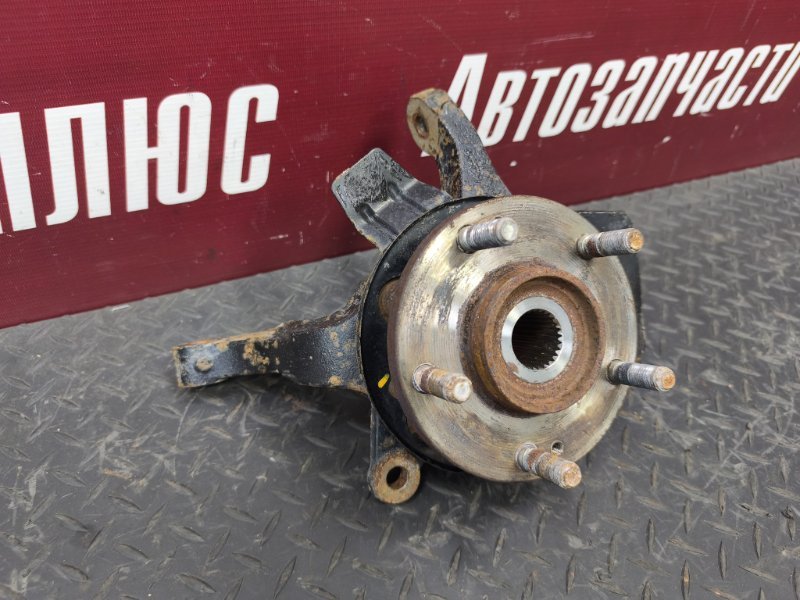 Кулак поворотный