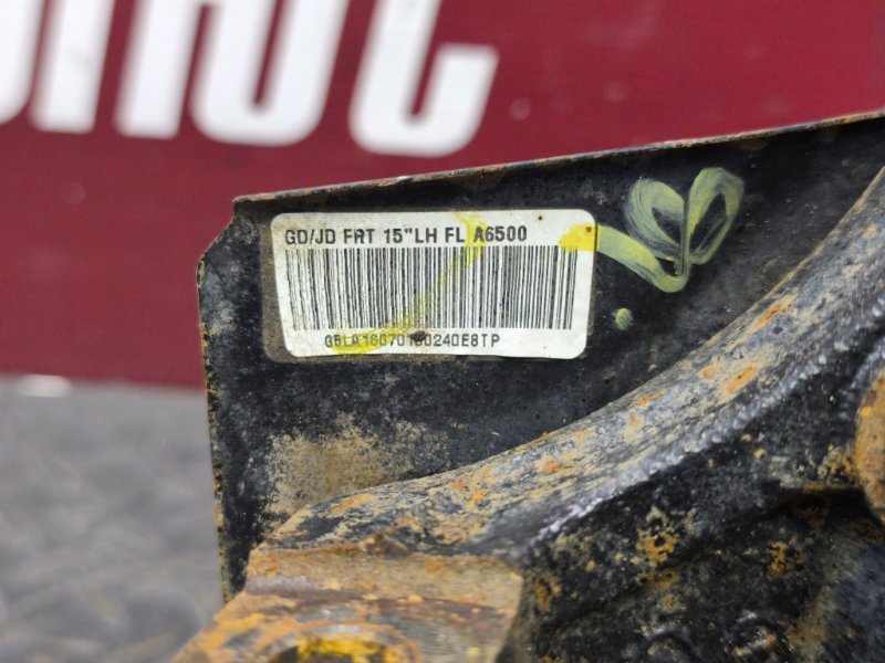 Кулак поворотный