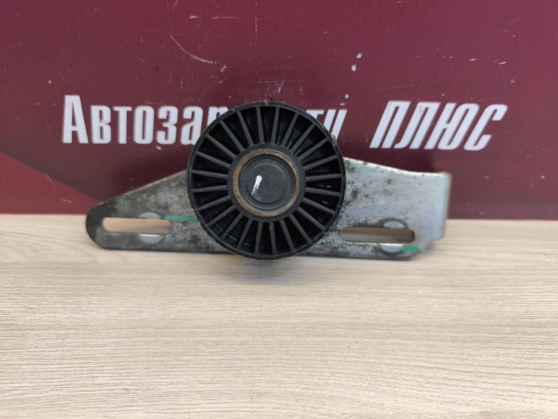 Ролик натяжной