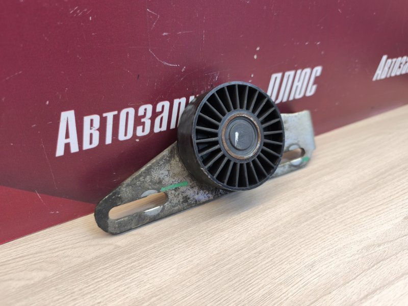 Ролик натяжной