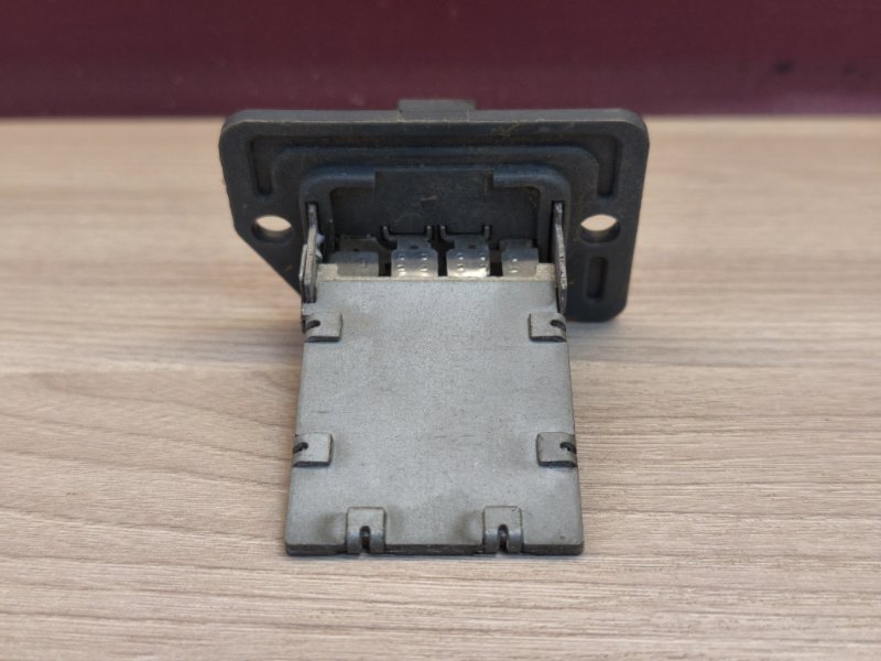 Резистор отопителя